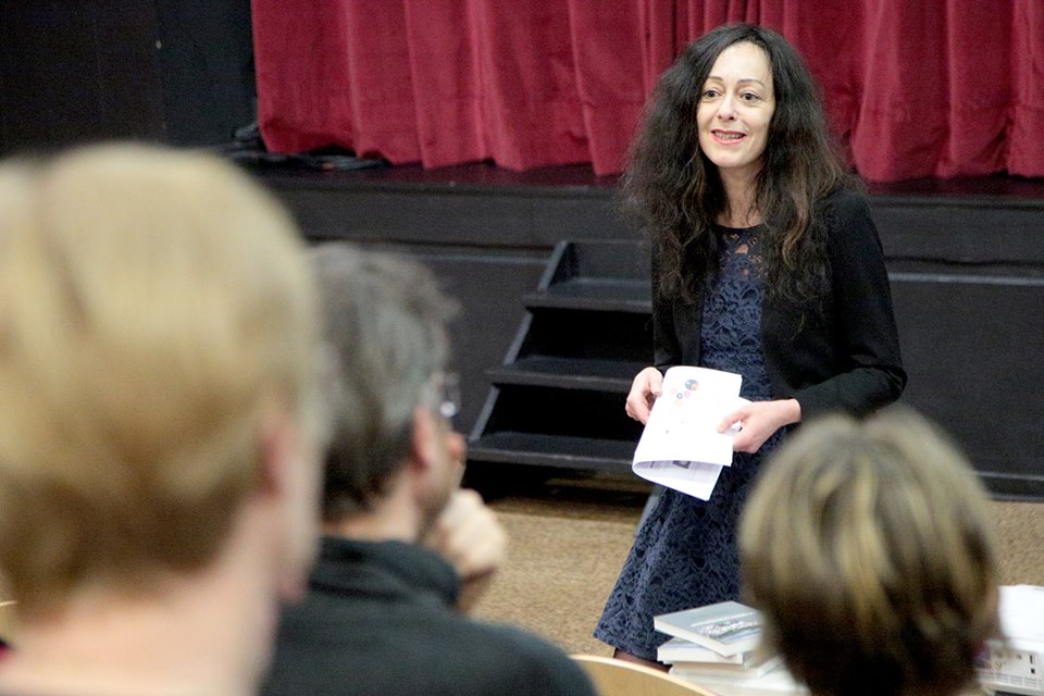 Elodie Fradet anime une conférence